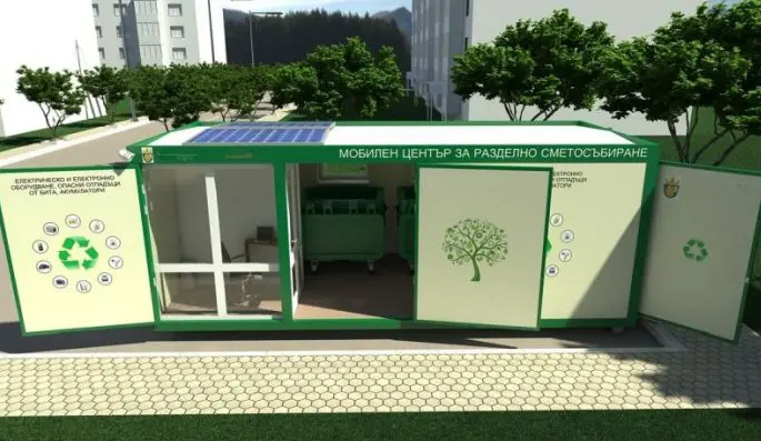 Мобилните центрове за разделно събиране на отпадъци в Бургас продължават работа по летния график