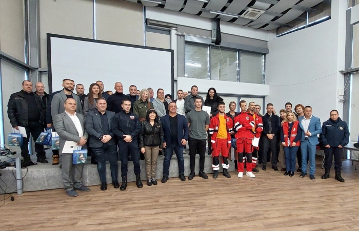 Отличиха бургаските доброволци, помагали при пожари и наводнения