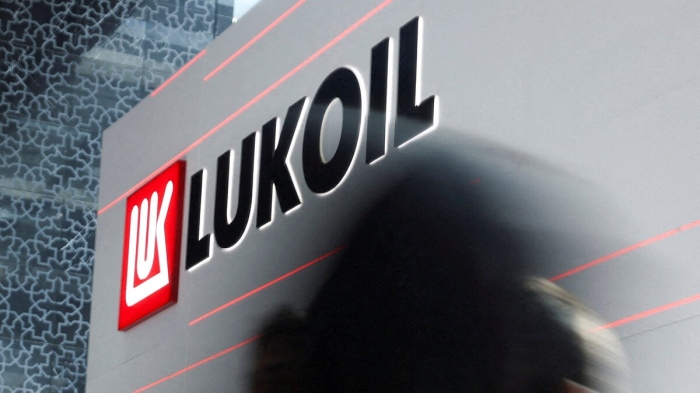 Лукойл се е съгласил да продаде чуждестранните си активи на американската Карлайл Груп