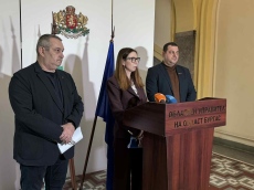 Грипната епидемия в Бургас: Обявиха кога учениците се връщат в клас!