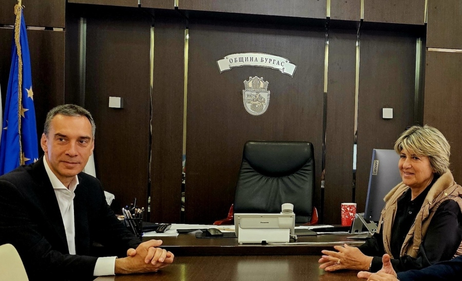 Кметът Димитър Николов и Весела Лечева ще открият Европейското първенство по спортна стрелба в Бургас