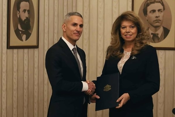 Кои са спряганите имена за служебния кабинет на Андрей Гюров?