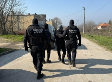 Разкриха ОПГ за трафик на мигранти през българо-турската граница (СНИМКИ)