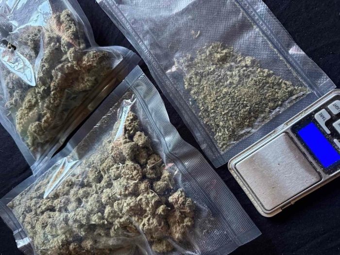 22-годишен младеж е задържан с близо 200 грама канабис в Ахелой